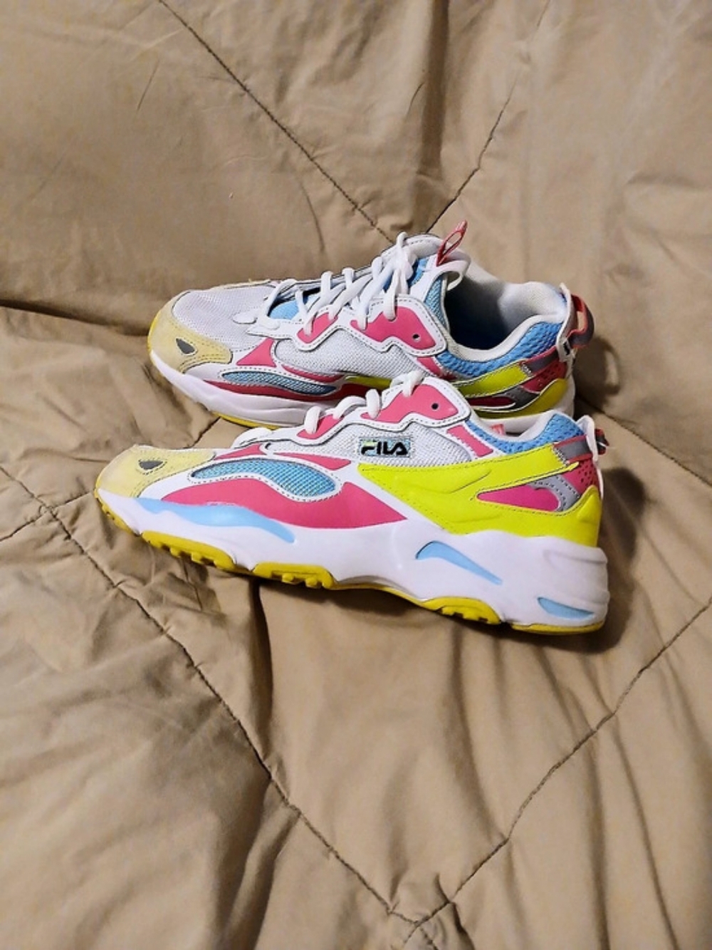 Fila Ray Tracer Apex Women's Color Block Sneakers US 7
